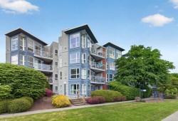 #101-20245 53 Avenue Langley, BC V3A 3V2