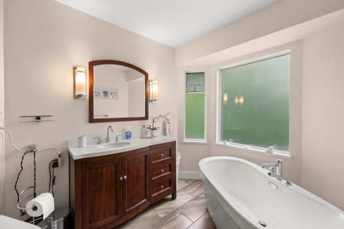 20357 91A Avenue, Langley, BC 