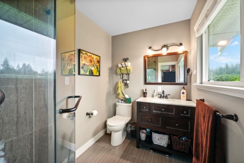 21723 24 Avenue, Langley, BC - Indoor Photo Showing Bathroom