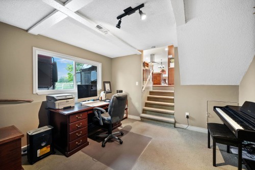 21723 24 Avenue, Langley, BC - Indoor Photo Showing Office