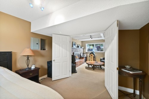 21723 24 Avenue, Langley, BC - Indoor Photo Showing Bedroom