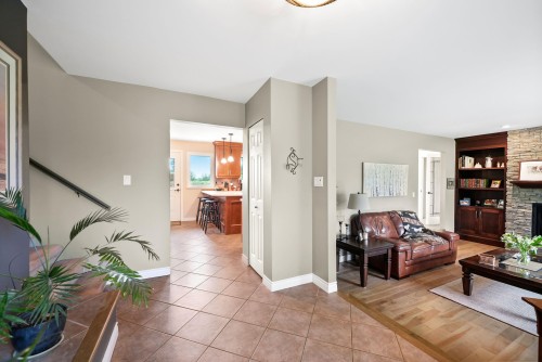 21723 24 Avenue, Langley, BC - Indoor Photo Showing Living Room With Fireplace