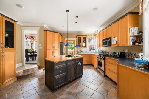 6561 Mckenzie Drive, Delta, BC 