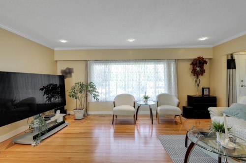 11230 Lansdowne Drive, Surrey, BC 