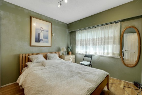 11230 Lansdowne Drive, Surrey, BC 