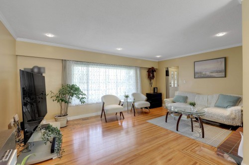 11230 Lansdowne Drive, Surrey, BC 