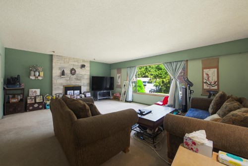 15524 105A Avenue, Surrey, BC 