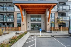 402-20356 72b Avenue Langley, BC V2Y 4J9