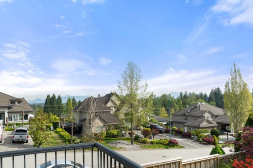 8742 166 Street, Surrey, BC 