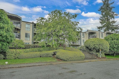 215-9952 149 Street  Surrey, BC V3R 7W7