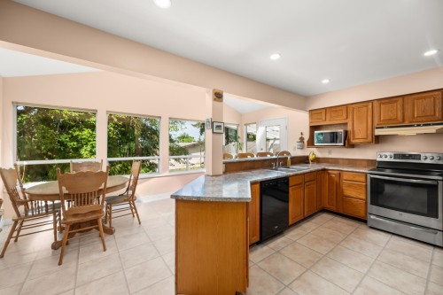 7457 Minster Dr. West, Delta, BC 