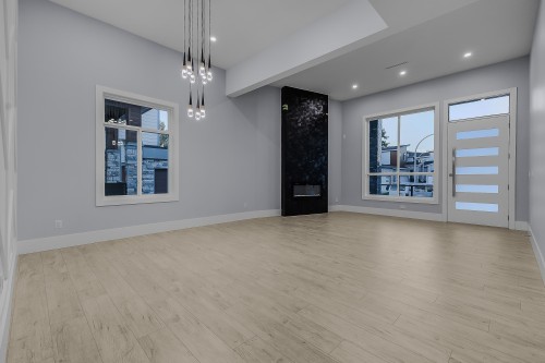 18764 62A Avenue, Surrey, BC 