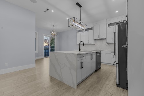 18764 62A Avenue, Surrey, BC 