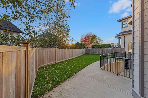 18764 62A Avenue, Surrey, BC 