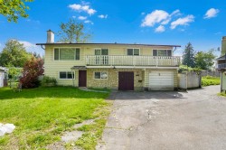 13312 Sutton Place Surrey, BC V3V 6P8