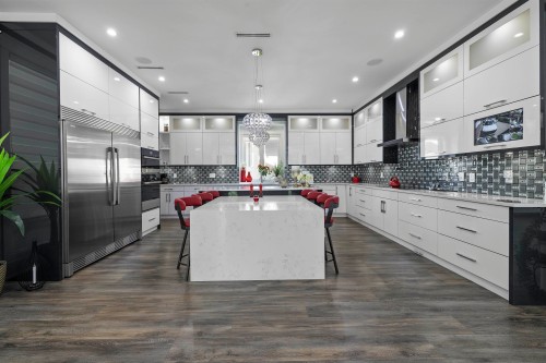 8671 Galway Crescent, Surrey, BC 