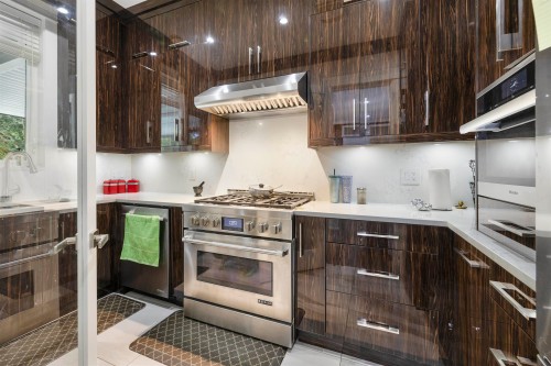8671 Galway Crescent, Surrey, BC 