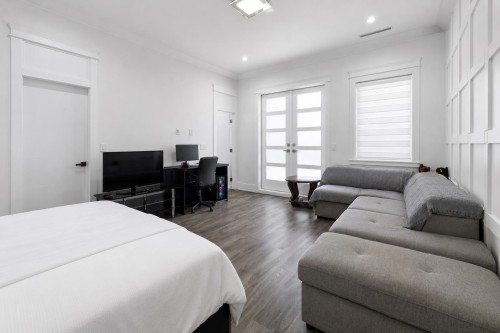 8671 Galway Crescent, Surrey, BC 