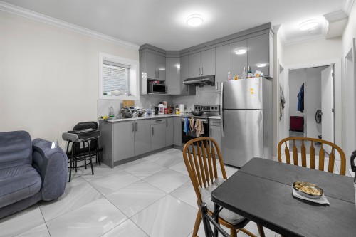 8671 Galway Crescent, Surrey, BC 