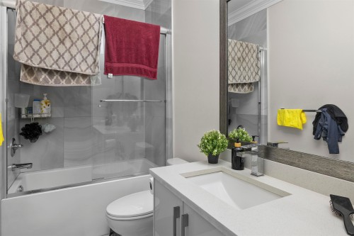8671 Galway Crescent, Surrey, BC 