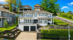 12110 101b Avenue Surrey, BC V3V 7X6