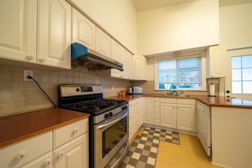 10979 64A Avenue, Delta, BC 
