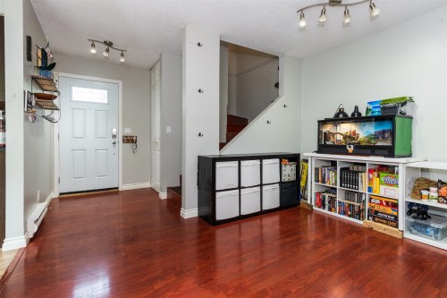 6217 Greenside Drive E, Surrey, BC 