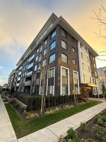 313-15858 Fraser Highway  Surrey, BC V4N 6X4