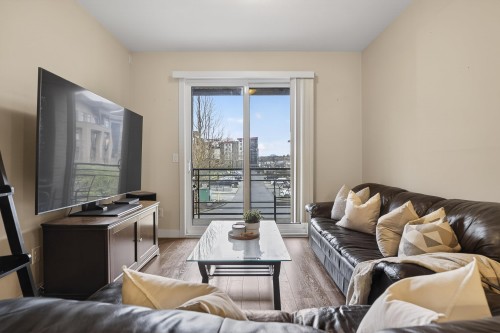 216-20068 Fraser Highway, Langley, BC 