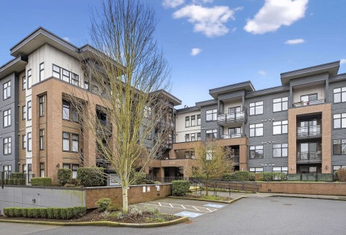 216-20068 Fraser Highway, Langley, BC 