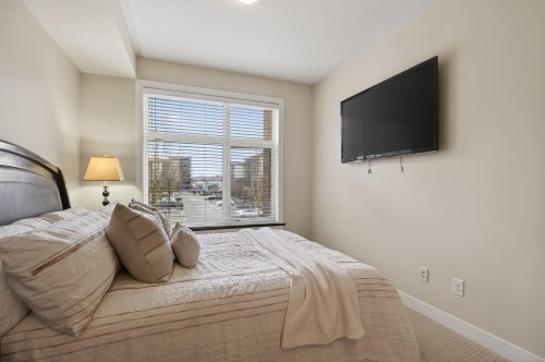216-20068 Fraser Highway, Langley, BC 