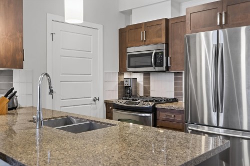 216-20068 Fraser Highway, Langley, BC 