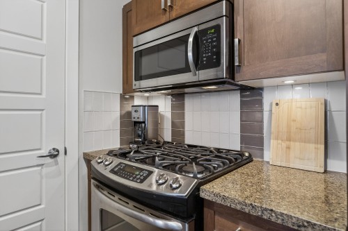 216-20068 Fraser Highway, Langley, BC 