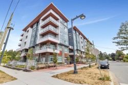 401-14225 103a Avenue Surrey, BC V3T 0T4