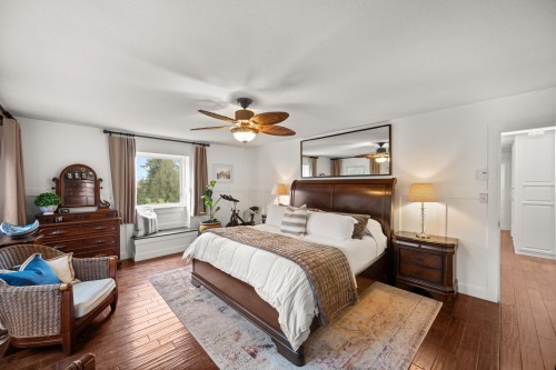 24244 60 Avenue, Langley, BC - Indoor Photo Showing Bedroom