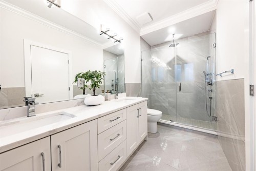 17849 Barnston Drive E, Surrey, BC 