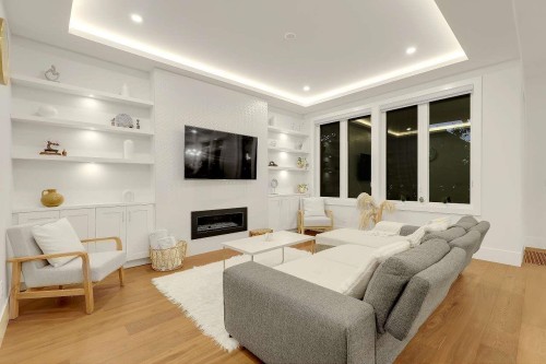 17849 Barnston Drive E, Surrey, BC 