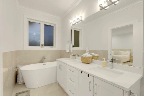 17849 Barnston Drive E, Surrey, BC 