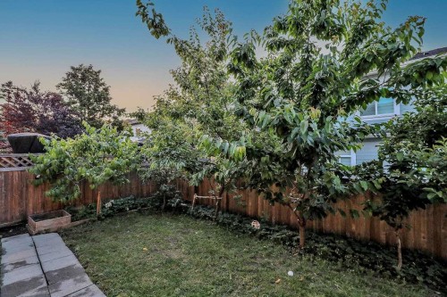 17849 Barnston Drive E, Surrey, BC 