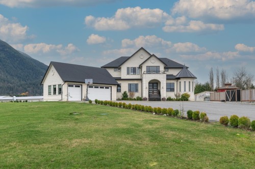 8528 Sylvester Road, Mission, BC 