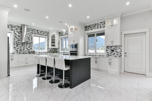 8528 Sylvester Road, Mission, BC 