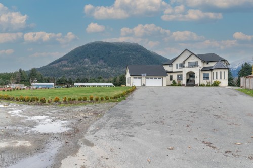 8528 Sylvester Road, Mission, BC 