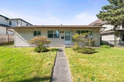 13077 72 Avenue Surrey, BC V3W 2N3