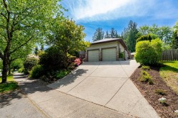 6123 Killarney Drive Surrey, BC V3S 5W8