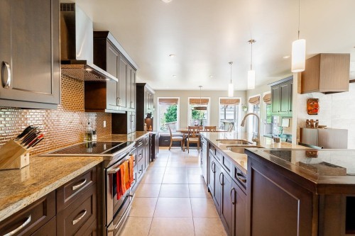 6123 Killarney Drive, Surrey, BC 