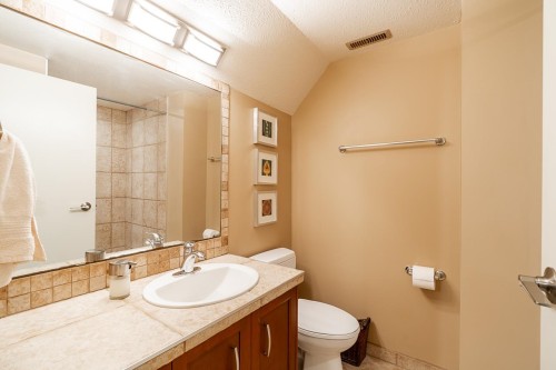 6123 Killarney Drive, Surrey, BC 