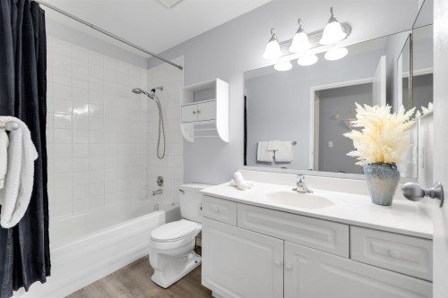 6226 Greenside Drive E, Surrey, BC 