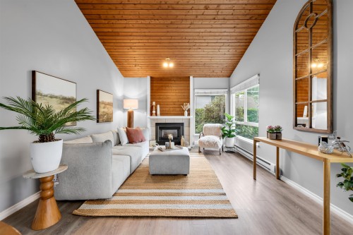 6226 Greenside Drive E, Surrey, BC 