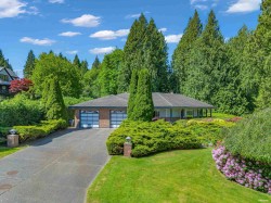 3039 163 Street Surrey, BC V3Z 0E3