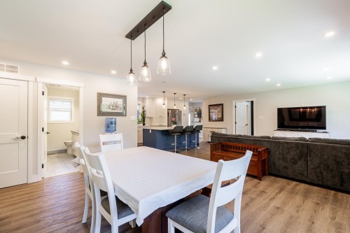 19904 36 Avenue, Langley, BC 